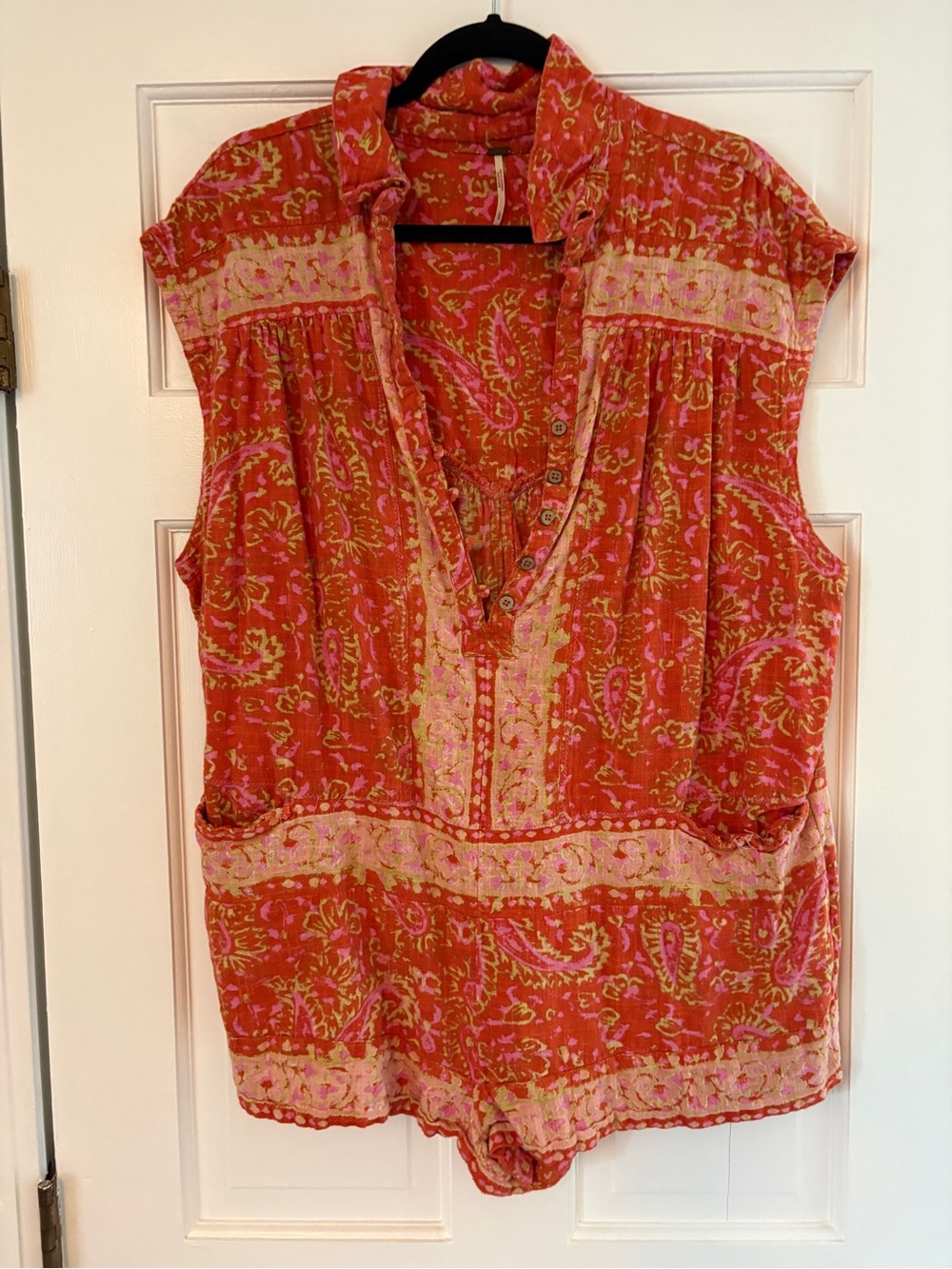 Free People Orange Pink Paisley Gauze Sleeveless Button Front Top Large